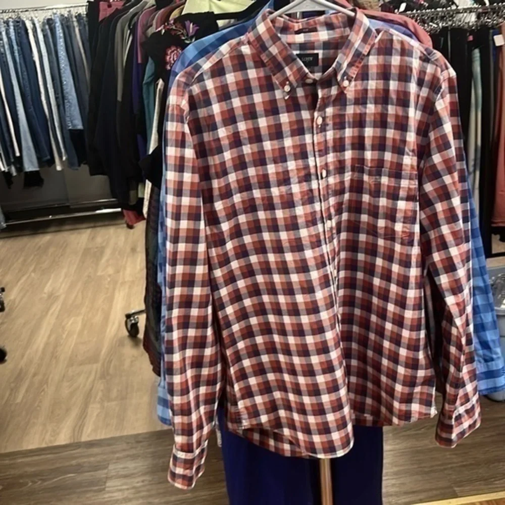 Men’s J.Crew, large slim fit, white blue and red button up shirt